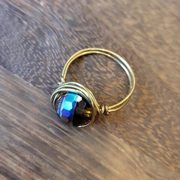 Gold Tone Iridescent Bead Wire Wrapped Ring, Size 7 - Picture 3 of 11